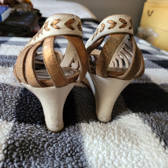 Mayle wedges size 37 (but feels bigger) - Picture 7 of 7